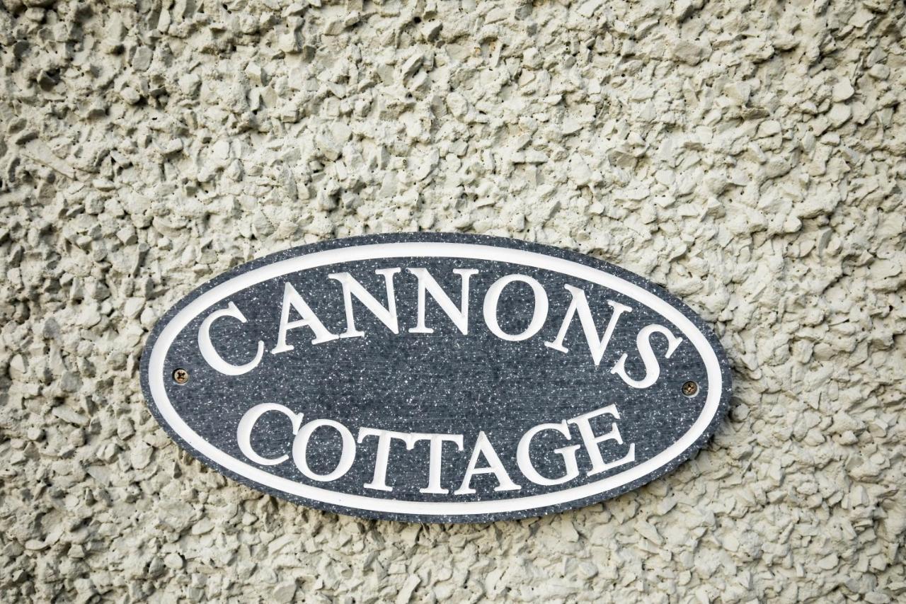 Cannon Cottage St John's Point Bagian luar foto